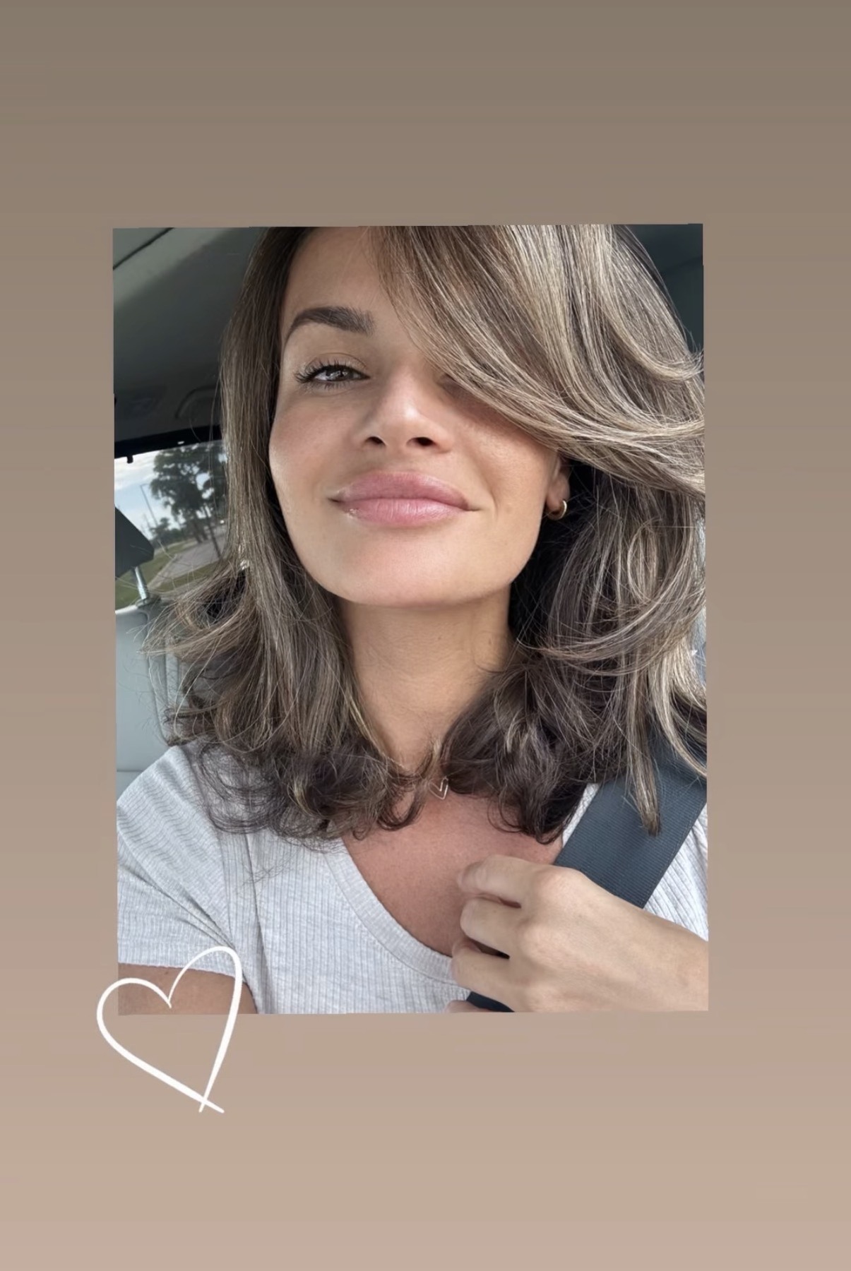 Dimensional color and layered hair